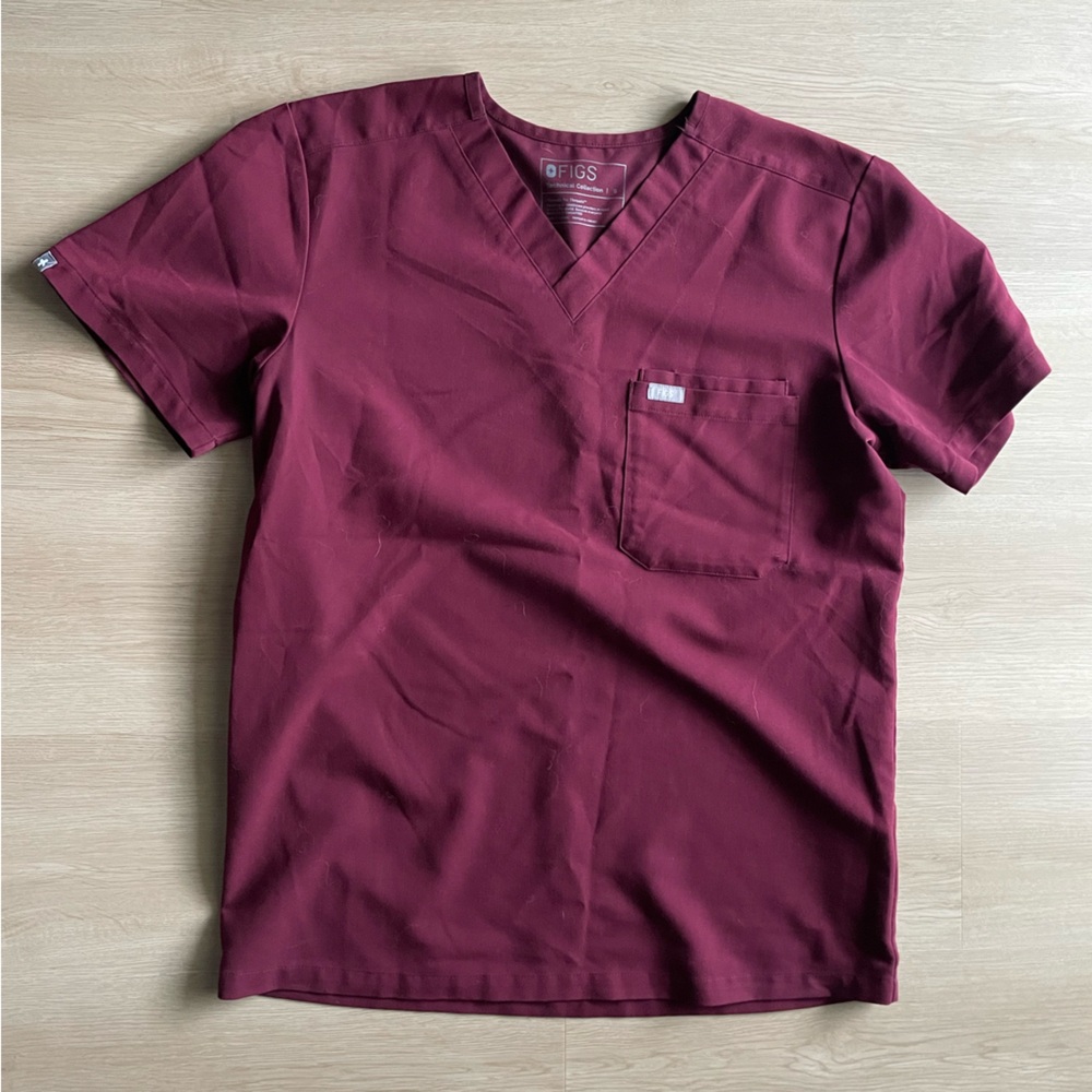 Leon Three-Pocket Scrub Top burgundy men small